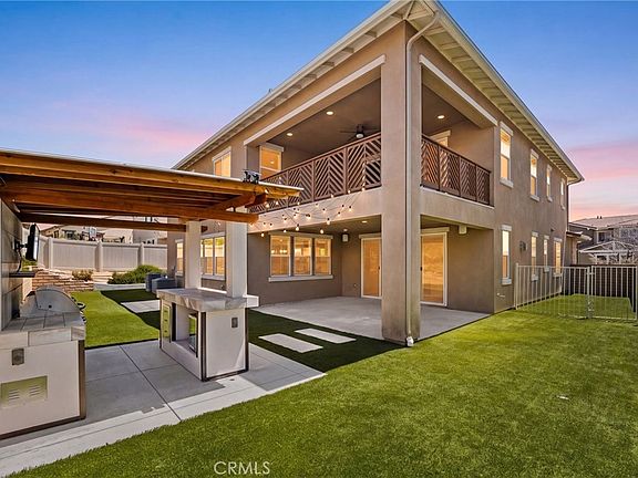 2nd image of 32448 Toyon Rd