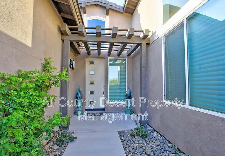 74565 Tesla Dr — Photo 6
