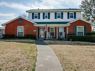 3106 Rolling Knoll Dr, Farmers Branch, TX 75234