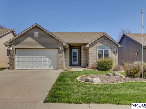 8803 S 100th St, La Vista, NE 68128