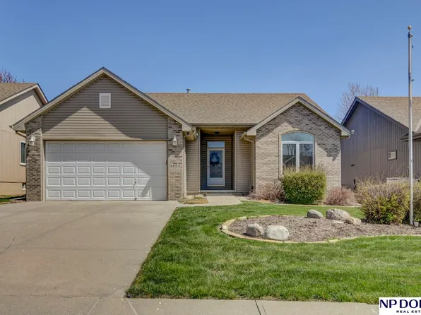 8803 S 100th St, La Vista, NE 68128