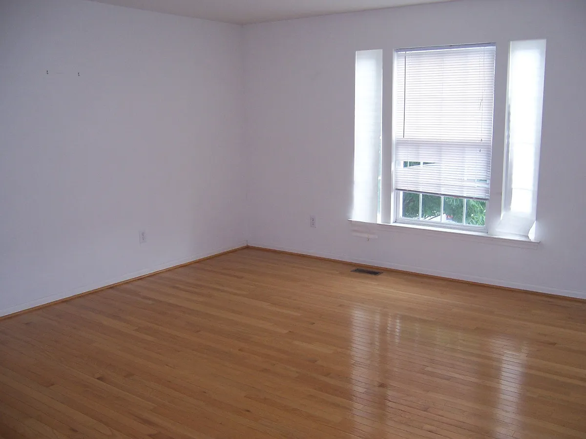 Building Photo - 4532 Jasmine Dr