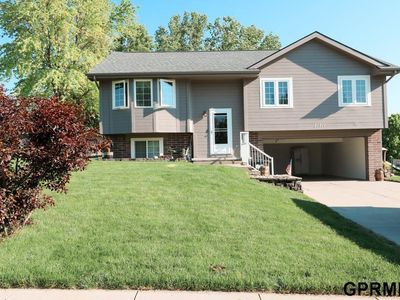 21511 Old Coach Rd, Elkhorn, NE, 68022