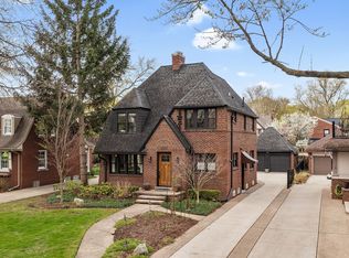 26327 Dundee Rd, Huntington Woods, MI 48070