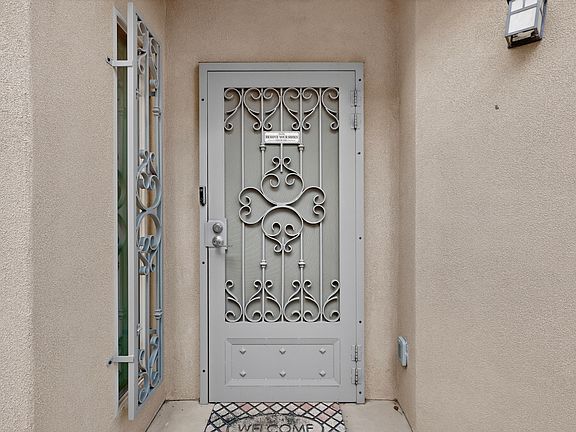 3rd image of 3008 Floras Del Sol St