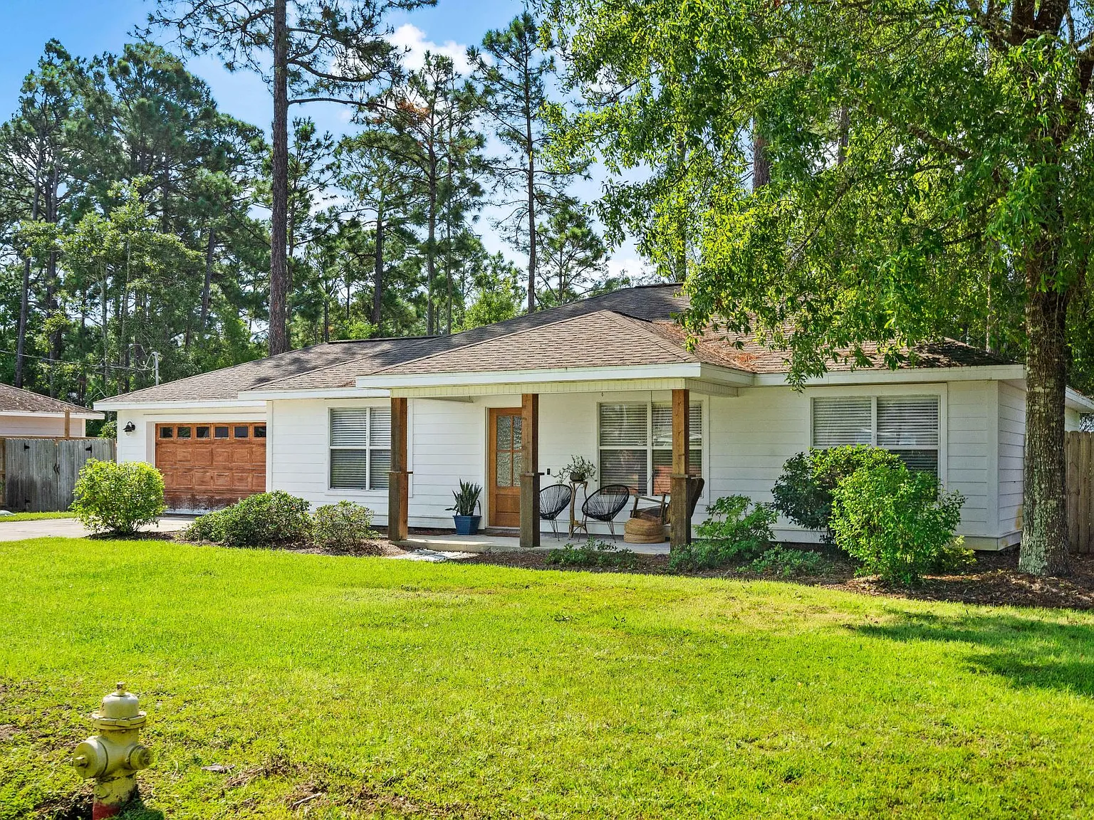3 bed, 1439 sqft, $3,300 — Photo 1