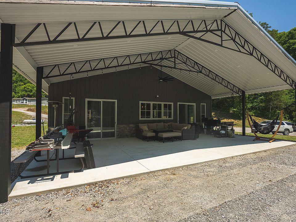 46th image of 622 Earls Hollow Rd