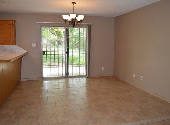 3rd image of 3707 Sharon St