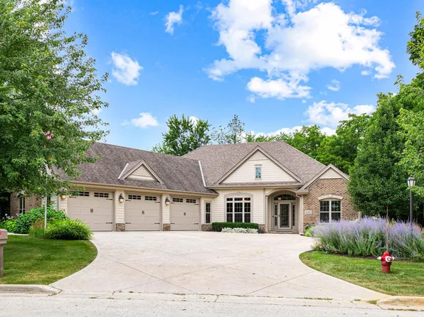 635 Sanctuary LANE, Delafield, WI 53018