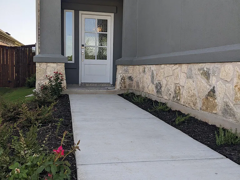 1607 Alana Falls Ave — Photo 2