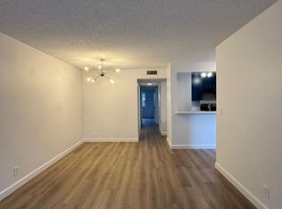 5715 Elmer Ave APT 3, North Hollywood, CA 91601