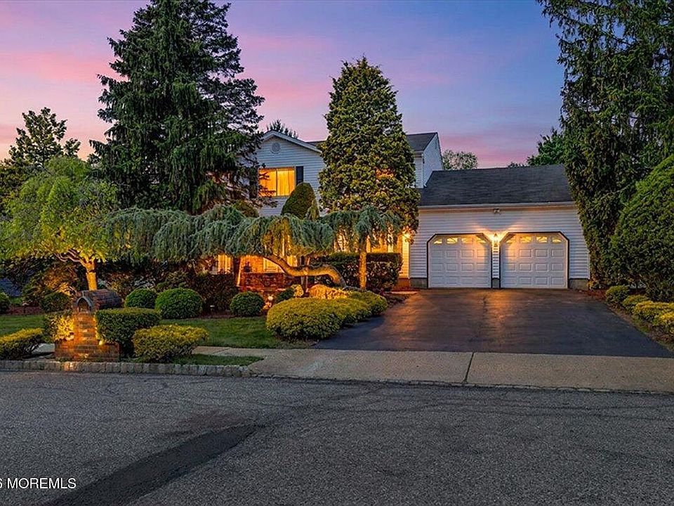 1st image of 17 Bingham Drive
