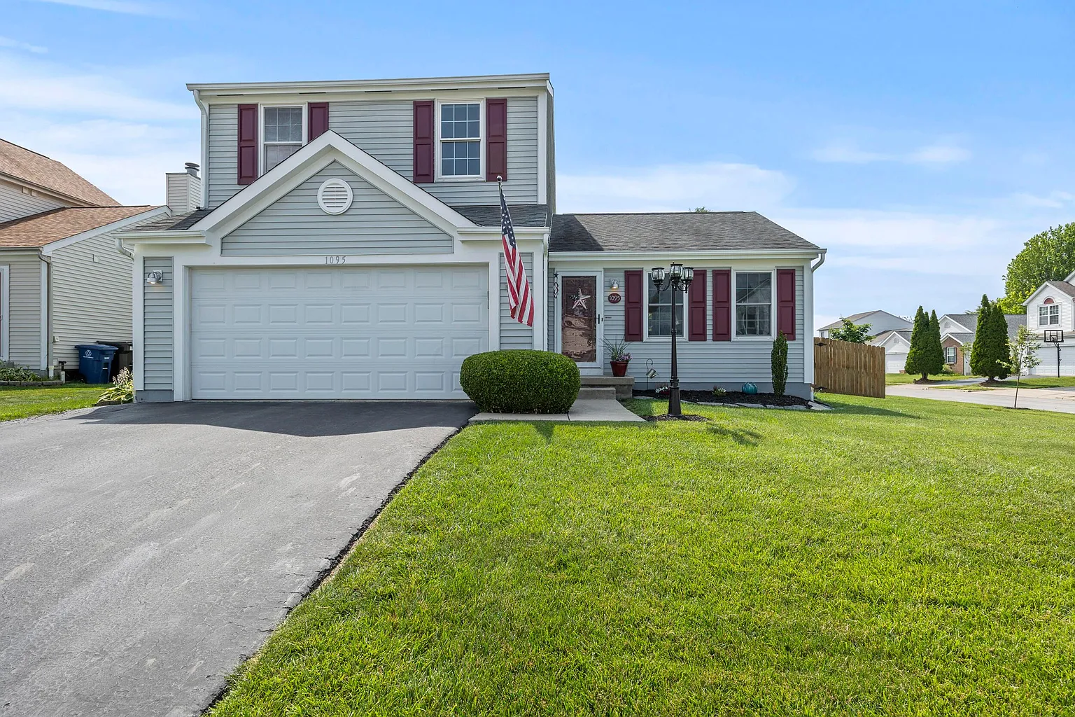 1095 Greeley Dr photo 1