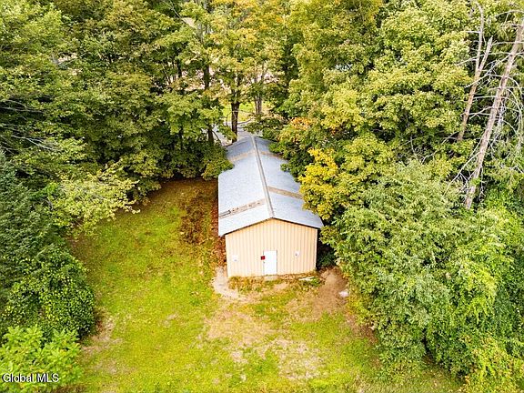 3rd image of 10 Maple Street