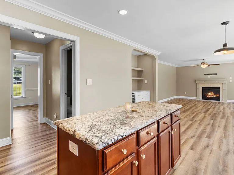 5802 Rainsford Dr — Photo 23