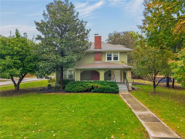 7303 Madison Ave, Kansas City, MO 64114