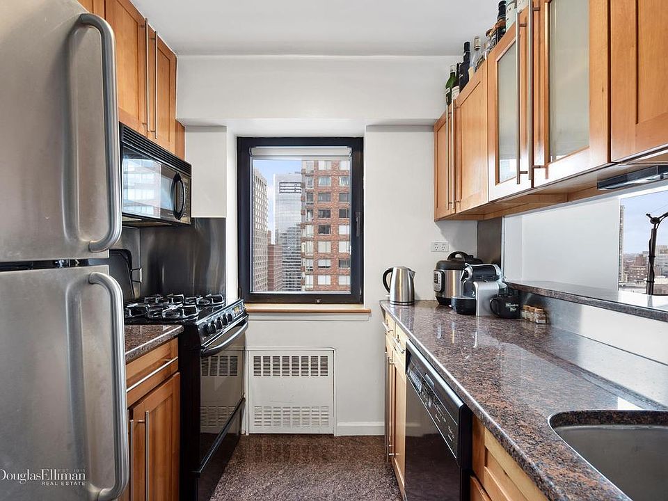 1st image of 45 W 67th St APT 23E