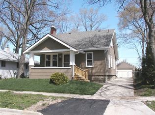 87 Kensington Blvd, Pleasant Ridge, MI 48069