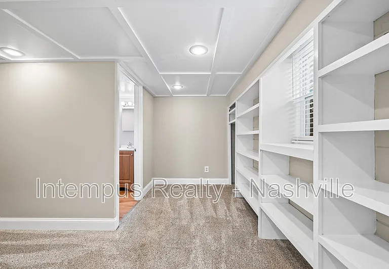 7020 Bonnamere Dr — Photo 26