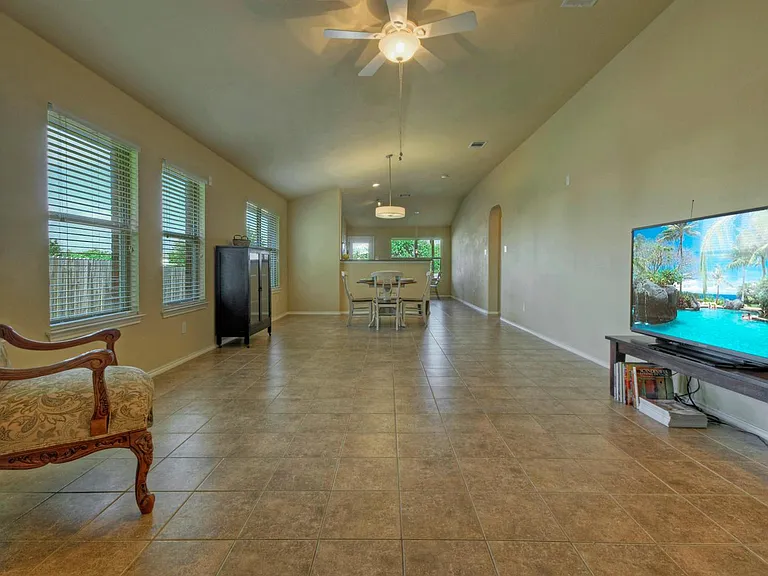 3501 Savage Springs Dr — Photo 6