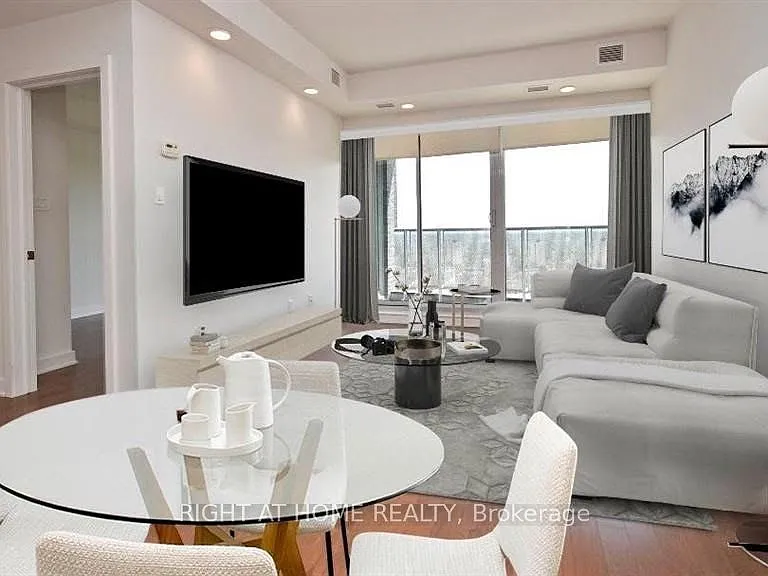 40 Nepean St #2306 — Photo 10