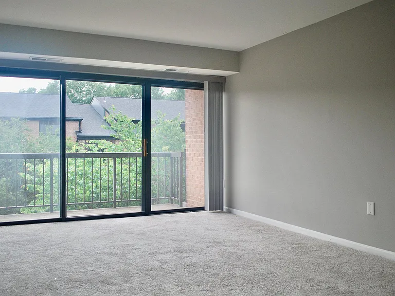 9707 Kings Crown Ct #201 — Photo 2