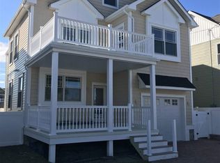 122 E Preston Ave, Wildwood Crest, NJ 08260