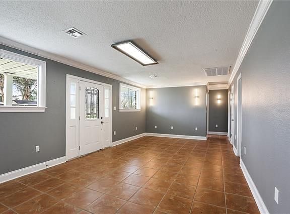 3rd image of 2416 Volpe Dr