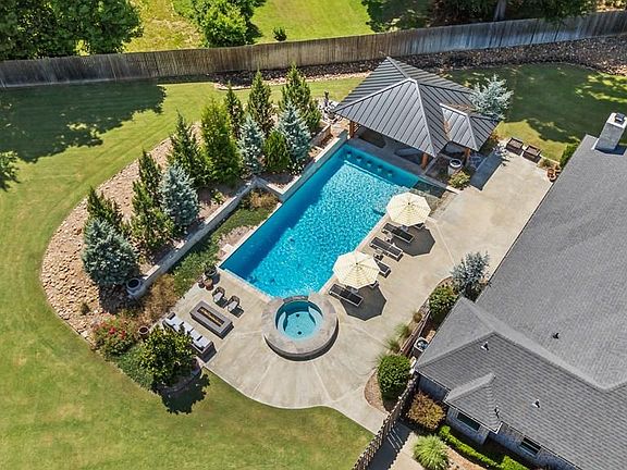 3rd image of 3517 Cooper Ln