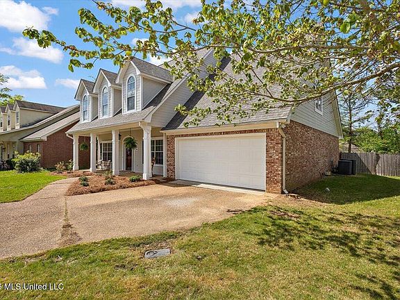 2nd image of 303 Apple Blossom Ct
