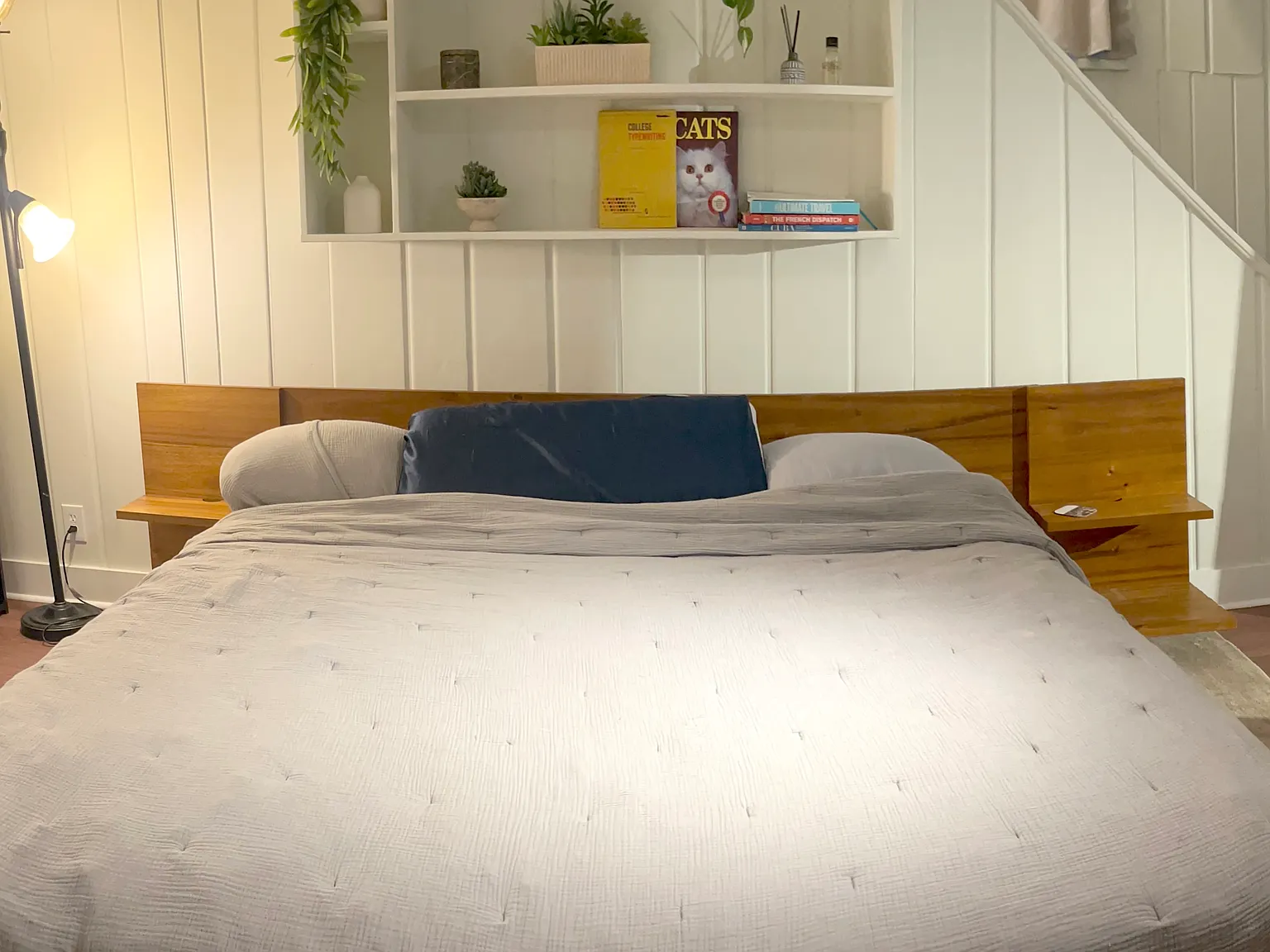 Studio, 700 sqft, $1,650 — Photo 2