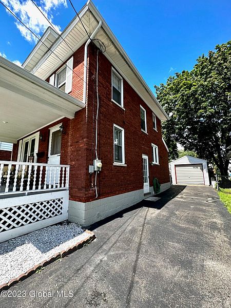 3rd image of 20 Manor Place