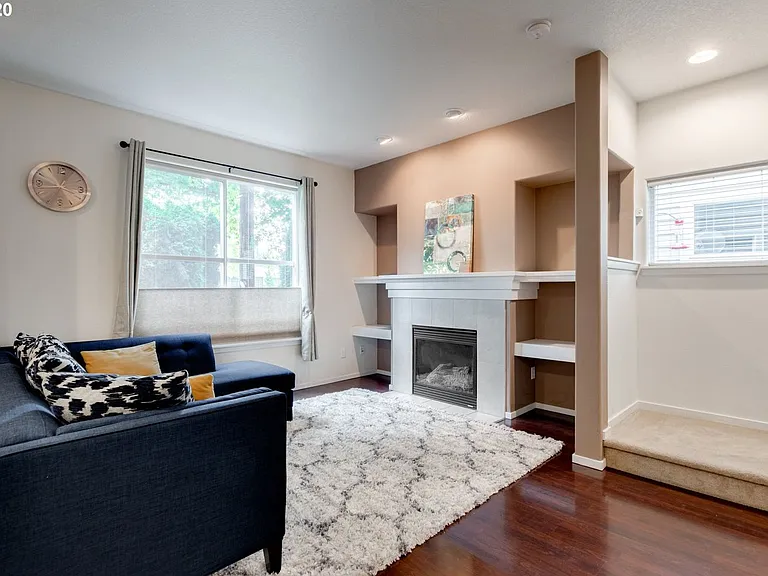 2232 NE Redelfs Way — Photo 12