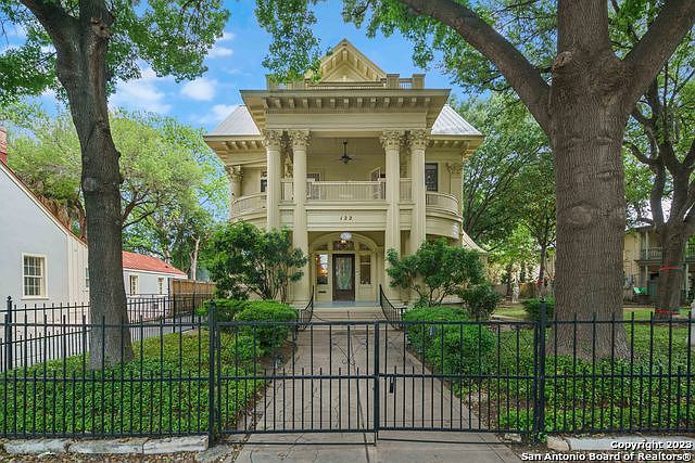 122 King William, San Antonio, TX 78204 | MLS #1683383 | Zillow