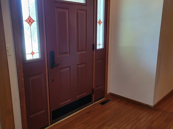 5th image of 40 Hodgehaven Cir