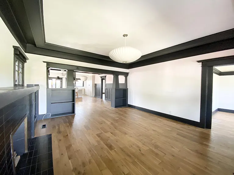 1548 W 48th St — Photo 51