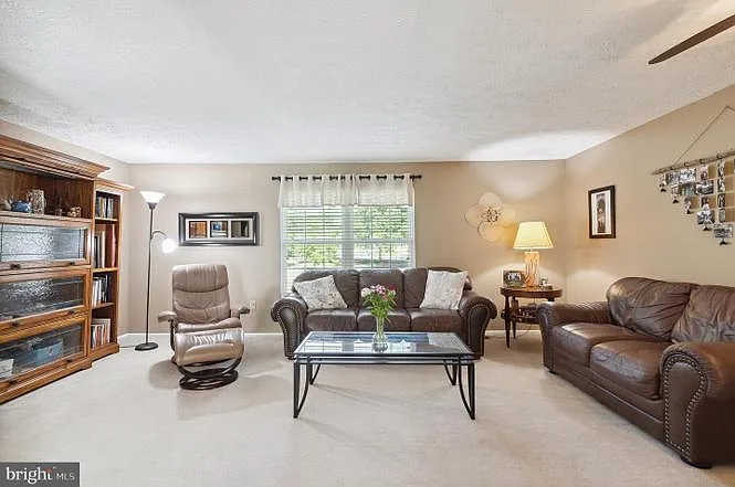 29 Teal Ct — Photo 2