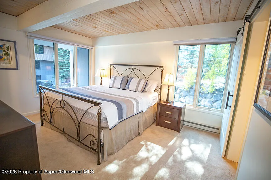 2 bed, 2.0 bath, 960 sqft, $14,750 — Photo 4