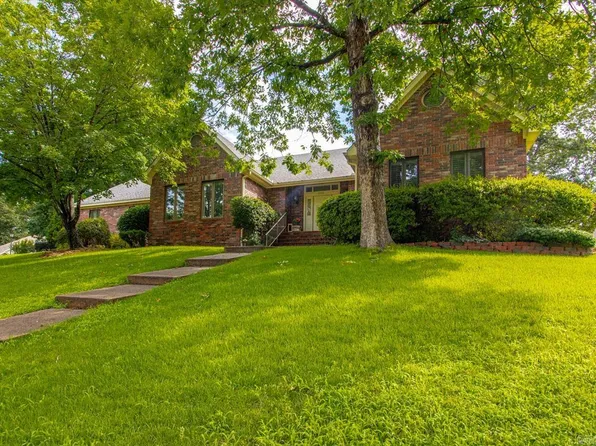 1145 Cambridge Cir, Benton, AR 72019
