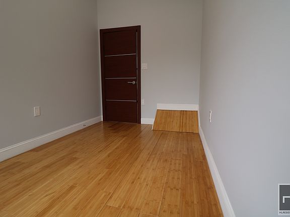 5th image of 645 Saratoga Ave #2A