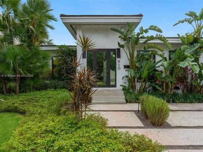 910 W 43rd Ct, Miami Beach, FL, 33140
