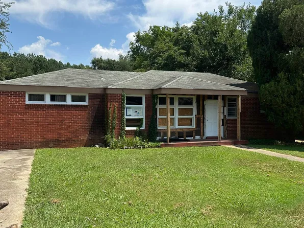 4004 Memorial Pkwy NW, Huntsville, AL 35810