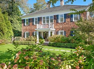 24 Halsey Neck Ln, Southampton, NY 11968