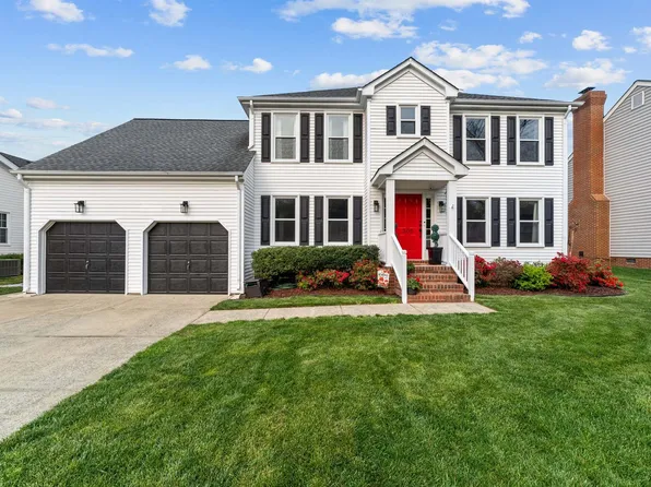 305 Downing Dr, Chesapeake, VA 23322