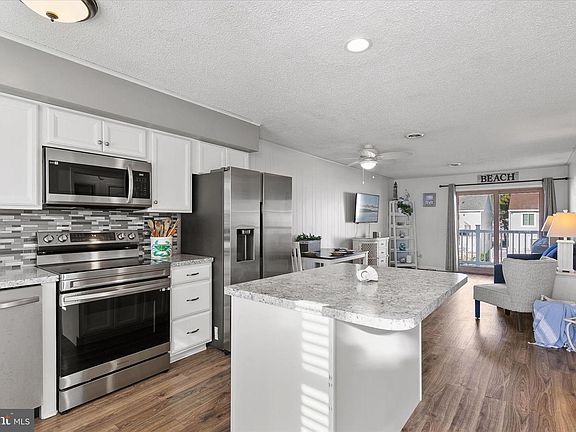 5th image of 2813 Tern Dr Unit 208