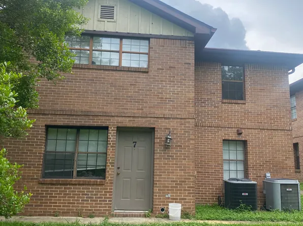 443 E Lee Blvd, Starkville, MS