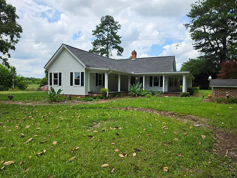 1020 Short Seagraves Rd — Photo 3