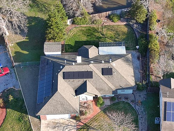 3rd image of 3849 Rolland Dr