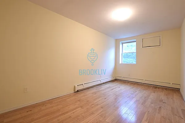 Rented by null | media 36