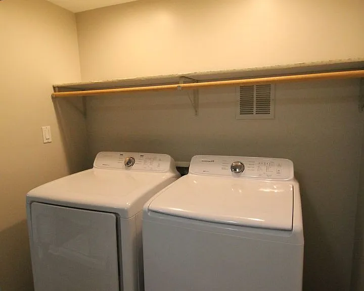 112 Steele St #2 — Photo 21